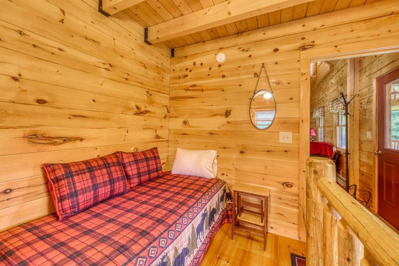 Log Cabin Escape Jacksonville Exterior photo