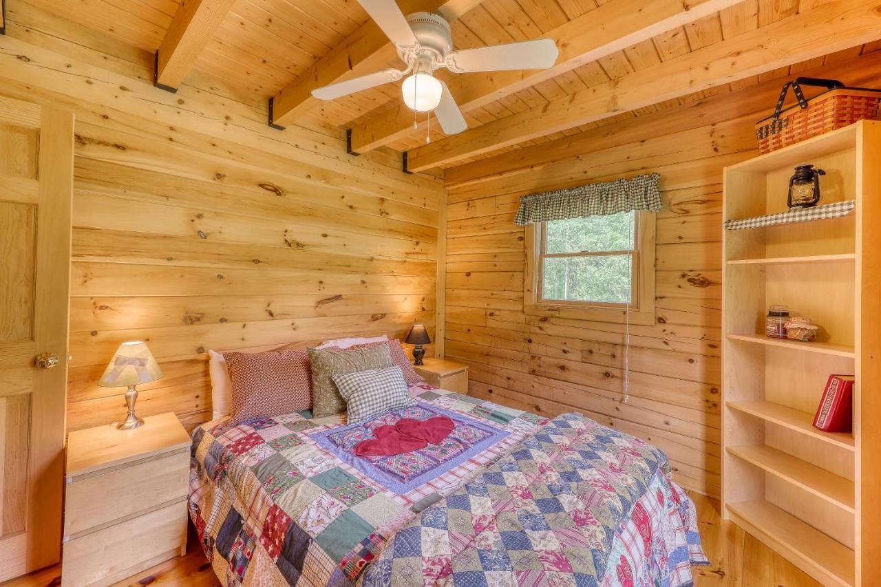 Log Cabin Escape Jacksonville Exterior photo
